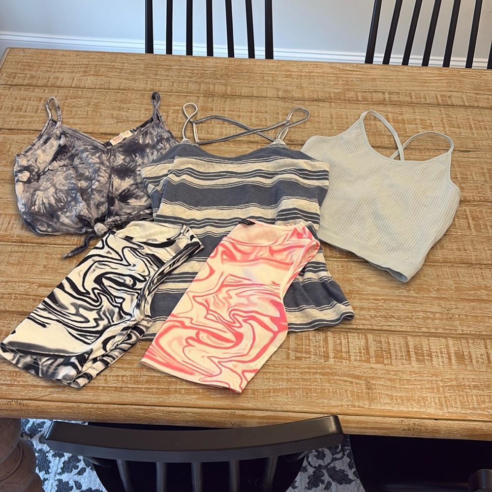 Tank Top Lot of‎ 5 Women's Small $15